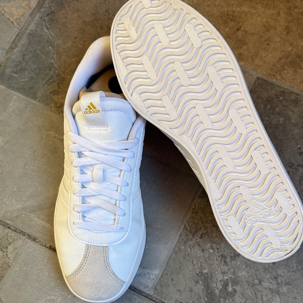 Adidas Elma woman White Leather Casual Sneakers - Picture 8 of 9